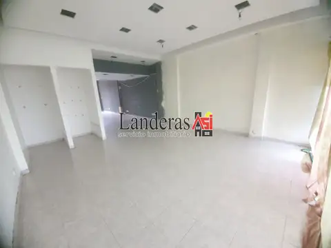Hermoso local Comercial a pasitos del mar y de la peatonal - Excelente ubicación