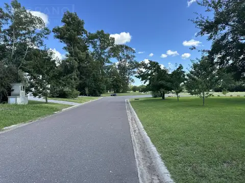 Terreno en Venta en Los Pinares Country Club, USD 35.000