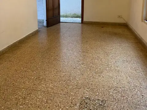 Depto Tipo Casa en Venta de 1 dormitorio