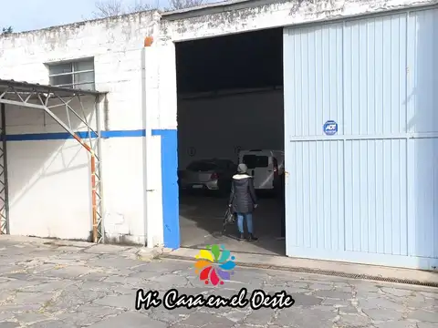 ¡IDEAL INVERSOR! Propiedad Comercial 744m2 (Edificio Comercial) en el corazón de La Falda - Córdoba