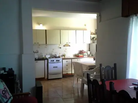 Casa para 2 familias en venta