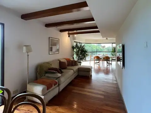 Departamento 7 ambientes con 4 baños
