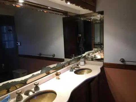 Casa 6 ambientes con 3 baños