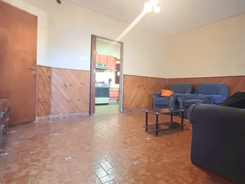 VENTA CASA 3 AMBIENTES EN AV. ROCA TRUJUI CREDITO