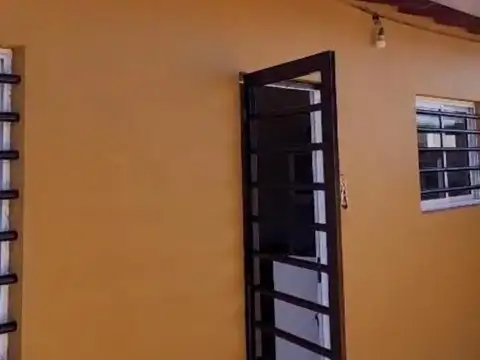 Casa en Venta en Mar Del Tuyu, USD 37.500