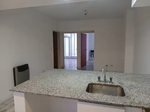 Depto Tipo Casa en Alquiler de 2 dormitorios