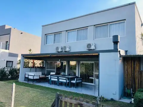 Casa  en Venta en Los Tilos, La Cañada de Pilar, Pilar