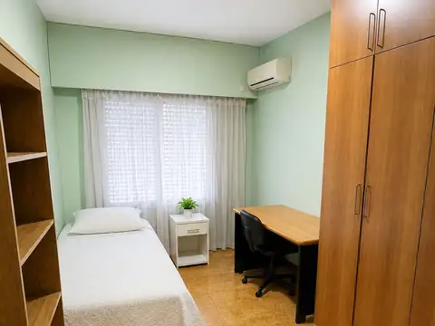 Depto Tipo Casa en Venta en Bernal, USD 85.000