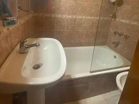 OPORTUNIDAD CHALET 6 AMB COCHERA QUINCHO ESCUCHA OFERTA