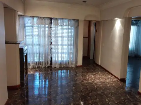 Casa en Venta en Morón, USD 164.900
