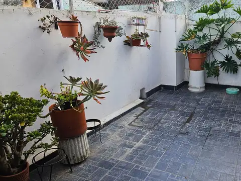 Depto Tipo Casa en Venta al Este