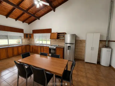 VENDE CASA QUINTA EN PILAR