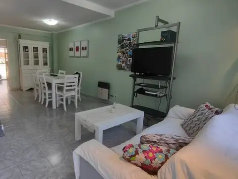 Depto Tipo Casa en Venta de 3 dormitorios