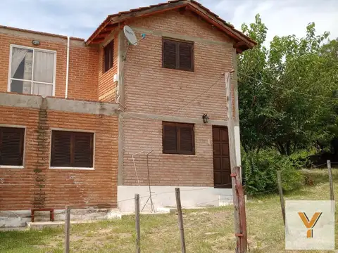 Casa 4 ambientes con 1 baño