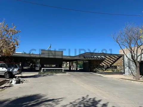 La Plata 500, Piso 0