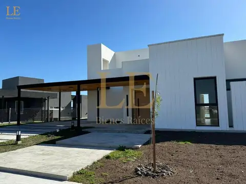 Casa en Venta en San Sebastian, USD 327.000