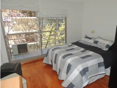 Alquilo Temporario en Las Cañitas. Monoambiente con Balcón al frente.