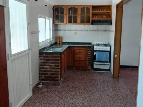 Casa en Alquiler con 1 cochera