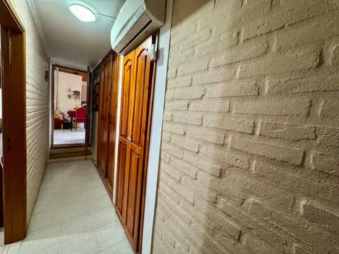 VENTA CASA 3 DORM VILLA CARLOS PAZ  CON DEPTO 1 DORM  PILETA APTO CREDITO
