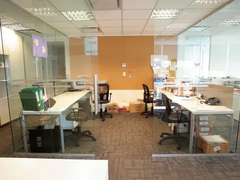 Oficinas en Vicente Lopez frente a Panamericana