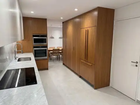 Departamento en Venta con 2 cocheras