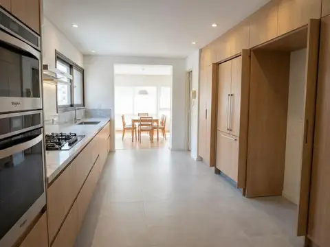Departamento en Venta de 4 dormitorios
