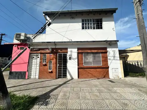 Depto Tipo Casa Monoambiente con 1 baño