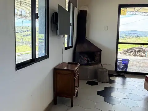 Chacra con vivienda arroyo y cañada en Pan de Azucar 10 ha alquiler 100