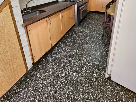 Local en Venta 91 años