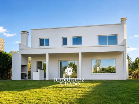 Casa en venta a la LAGUNA 5 dormitorios El Canton