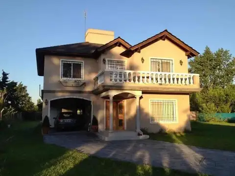 Casa Quinta  en Venta   Parque Gorriti Francisco Álvarez,