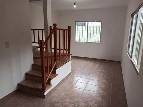 Casa en Venta en Berazategui, USD 500.000