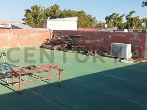 Departamento 6 ambientes con 1 baño