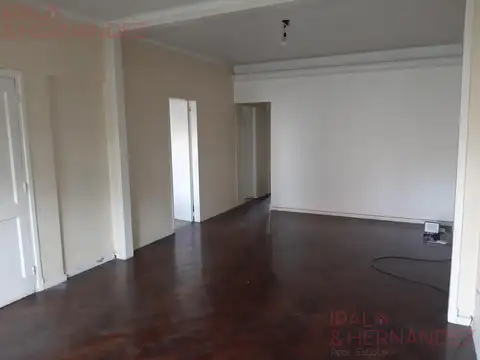 Casa en Alquiler 60 años