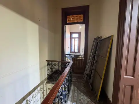 Local en Venta 100 años