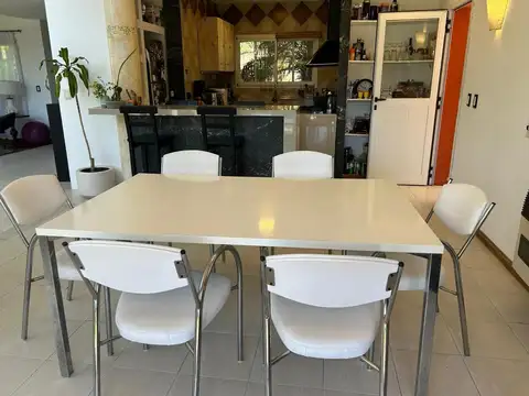 Casa en Venta al Este