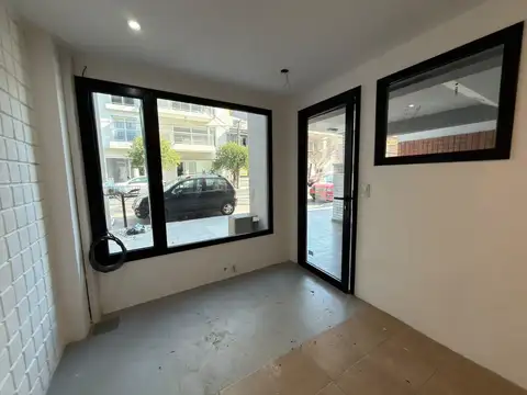 Local Comercial - Arenales 2600