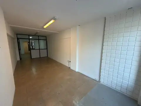 Local a la calle en alquiler, Zona Terminal Vieja - Arenales 2600