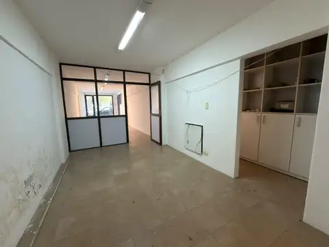 Local a la calle en alquiler, Zona Terminal Vieja - Arenales 2600