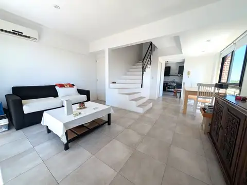 General Bartolomé Mitre 300