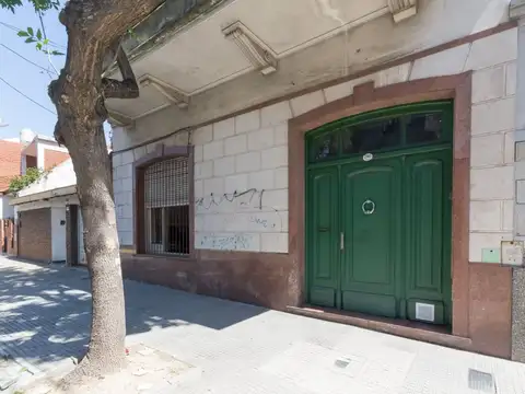 Depto Tipo Casa en Venta 56 años