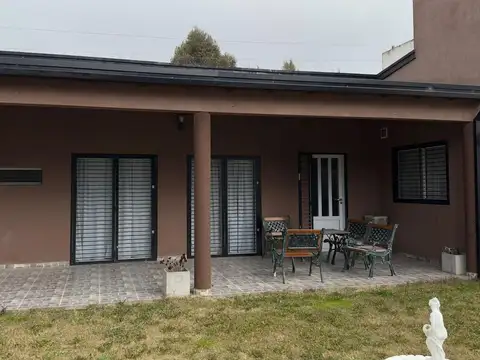 175 e 80 y 82 - Los Talas