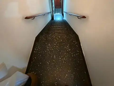 Depto Tipo Casa en Venta en Lanús, USD 130.000