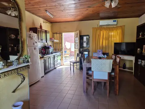 Casa 3 dormitorios en zona residencial a excelente precio!