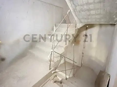 Local en Venta en Parque Chacabuco, USD 235.000
