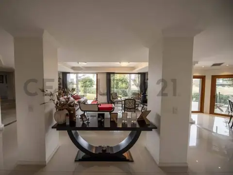 Casa en Alquiler en Bella Vista, USD 12.900