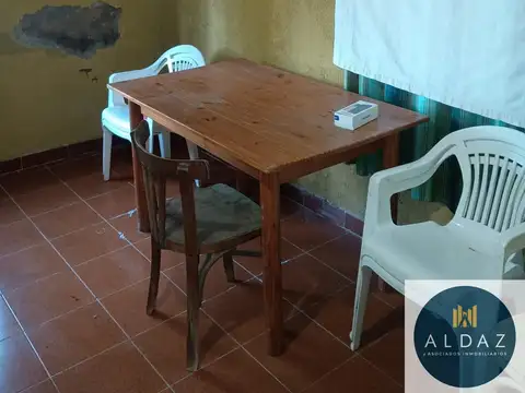 Casa 2 ambientes con 1 baño