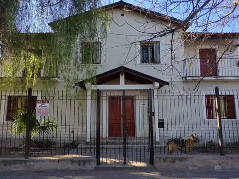 VENDO CHALET HOSTEL + 4 DEPARTAMENTOS