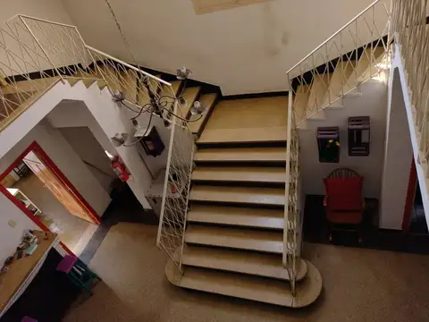 VENDO CHALET HOSTEL + 4 DEPARTAMENTOS