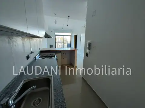 Monoambiente al frente a Estrenar en Monte Castro